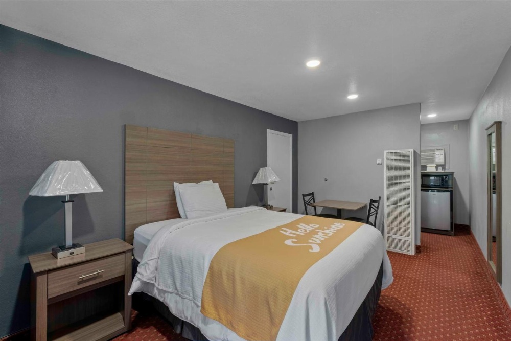 Queen Room